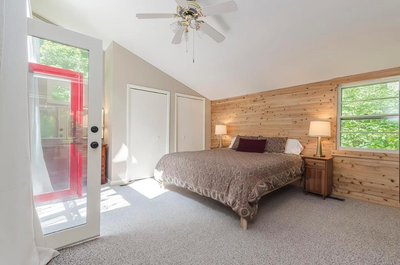 Secluded Oasis W Hot Tub, Screened-In Porch, Wifi! Berkeley Springs Exterior foto